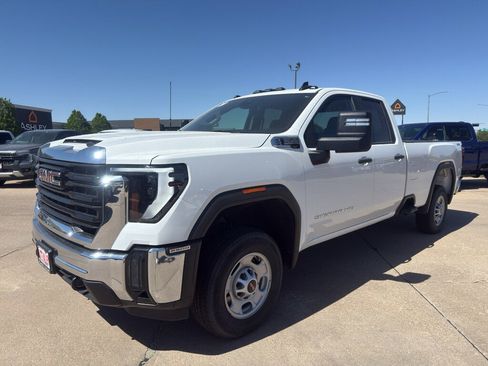 Used 2024 GMC Sierra 2500 Pro w/ Convenience Package AWD/4WD image 1