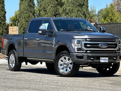 Used 2022 Ford F350 Platinum AWD/4WD image 2