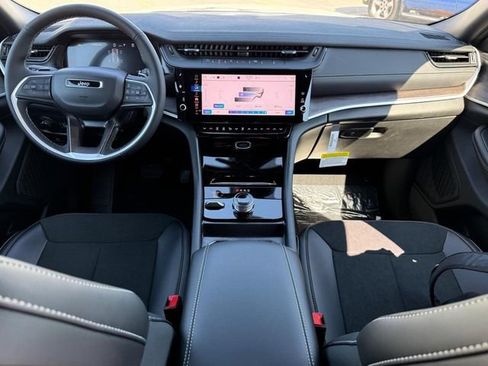 New 2026 Jeep Grand Cherokee Altitude AWD/4WD image 16