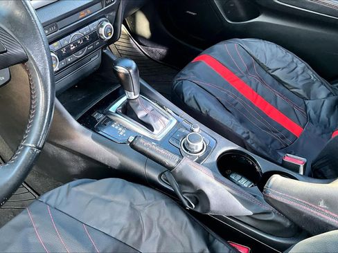 Used 2015 MAZDA MAZDA3 s Grand Touring w/ Technology Package image 17