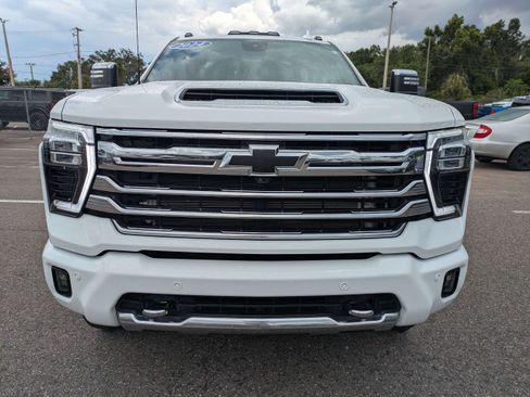 Used 2024 Chevrolet Silverado 2500 High Country w/ Technology Package AWD/4WD image 8