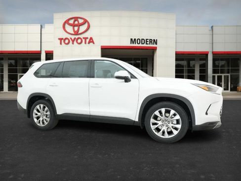 New 2026 Toyota Grand Highlander Limited image 28