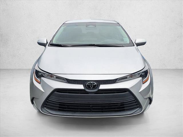 Used 2024 Toyota Corolla LE FWD image 2