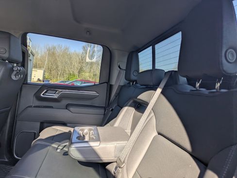 Used 2025 Chevrolet Silverado 1500 LTZ image 15