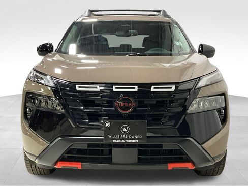 Used 2025 Nissan Rogue SV w/ Rock Creek Premium Package AWD/4WD image 3