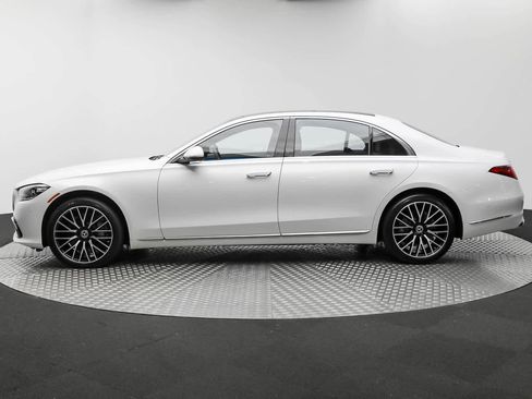 Used 2024 Mercedes-Benz S 580 4MATIC Sedan w/ Warmth & Comfort Package image 3