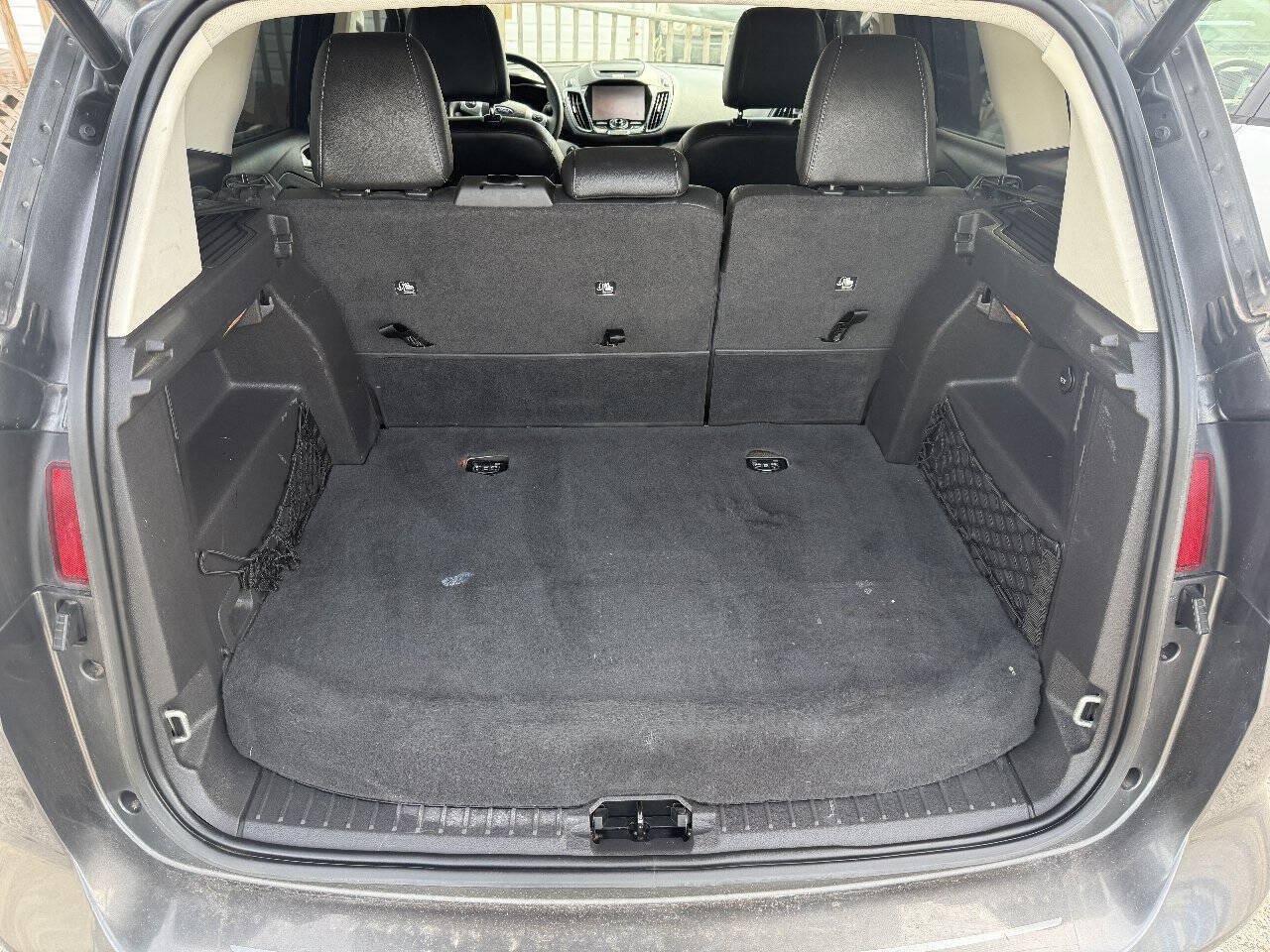 Used 2015 Ford C-MAX SEL w/ Equipment Group 303A FWD image 15