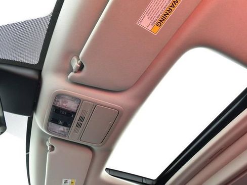 New 2026 Honda Odyssey Touring image 23