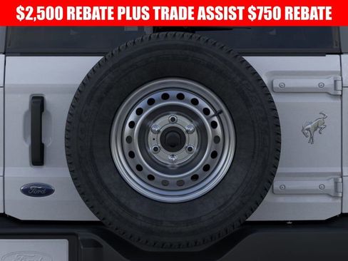 New 2025 Ford Bronco 4-Door image 24
