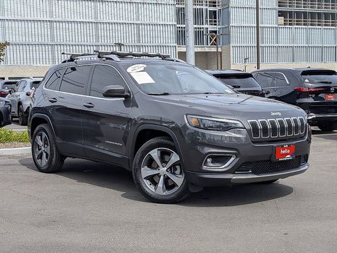 Used 2019 Jeep Cherokee Limited AWD/4WD image 4