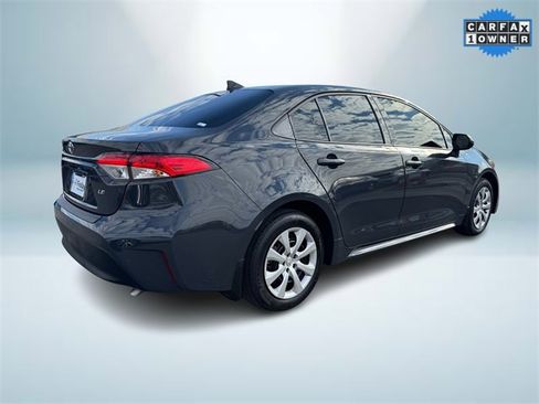 Used 2025 Toyota Corolla LE image 3