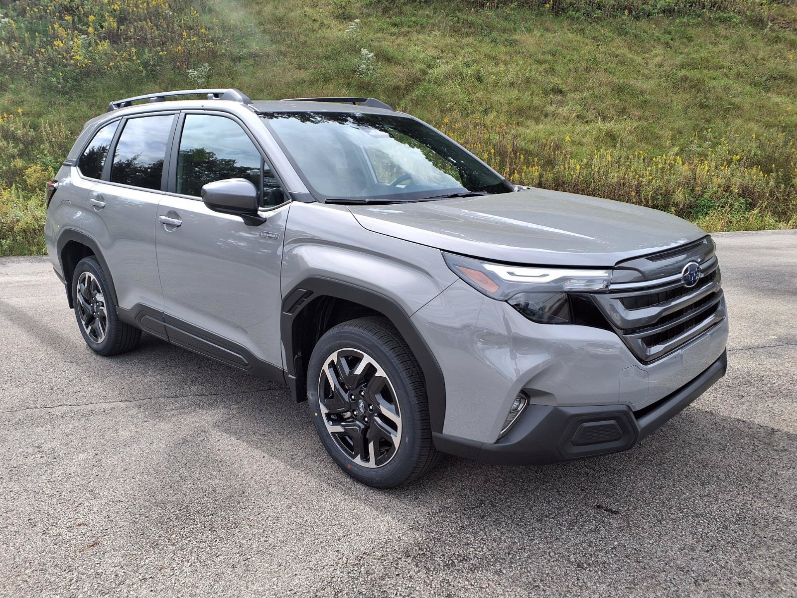 New 2026 Subaru Forester Premium AWD/4WD image 1