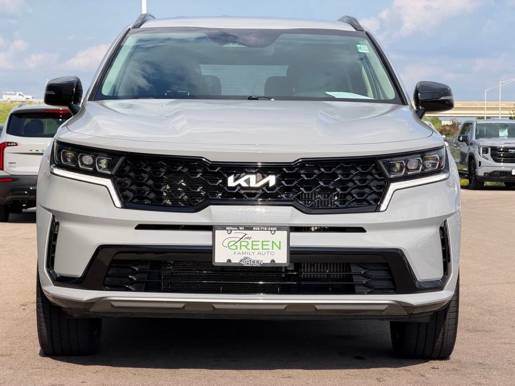 Used 2023 Kia Sorento EX AWD/4WD image 6