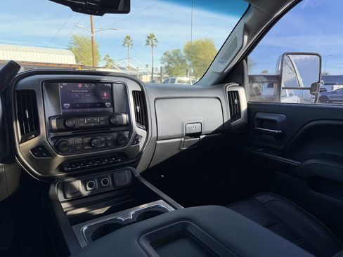 Used 2015 GMC Sierra 3500 Denali w/ Duramax Plus Package image 26