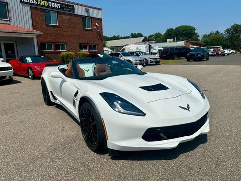 Used 2017 Chevrolet Corvette Grand Sport image 3