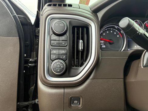 Used 2020 Chevrolet Silverado 1500 RST AWD/4WD image 23