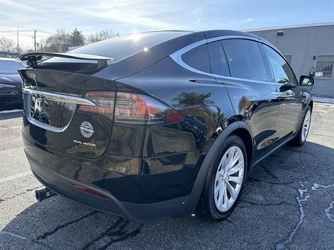 Used 2021 Tesla Model X Long Range image 6