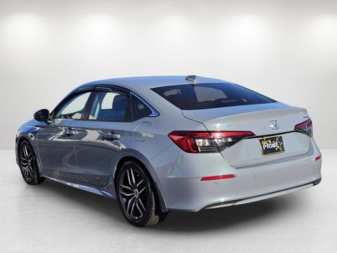 Used 2023 Honda Civic Touring image 7