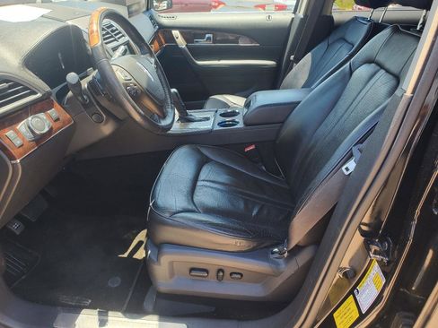 Used 2015 Lincoln MKX AWD w/ Equipment Group 102A image 16