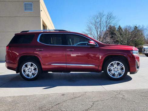 Used 2022 GMC Acadia Denali w/ Denali Technology Package image 6