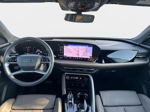 Used 2025 Audi Q5 Premium Plus w/ Premium Plus AWD/4WD image 8