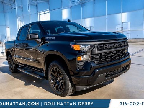 Used 2022 Chevrolet Silverado 1500 Custom image 30