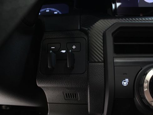 Used 2025 Toyota Tacoma TRD Pro image 85