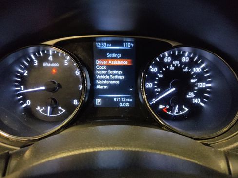 Used 2015 Nissan Rogue SV FWD image 23