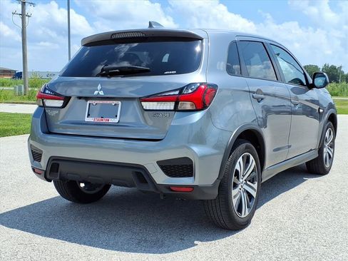 Used 2023 Mitsubishi Outlander Sport ES AWD/4WD image 2