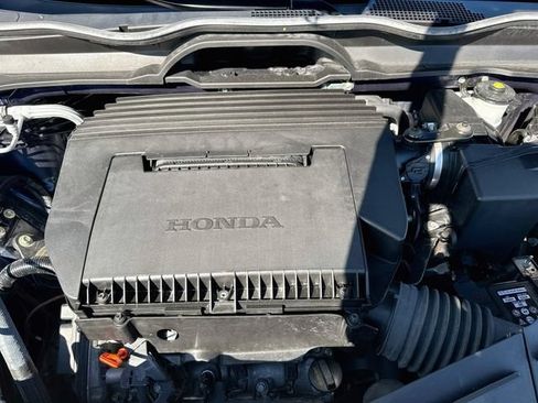 Certified 2025 Honda Pilot Touring image 37