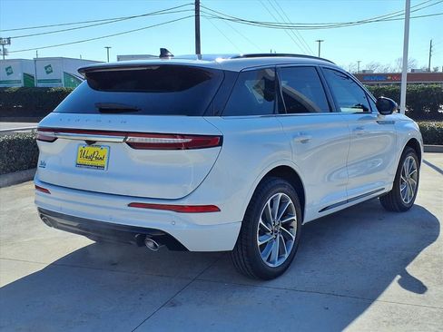 New 2026 Lincoln Corsair Grand Touring AWD/4WD image 2