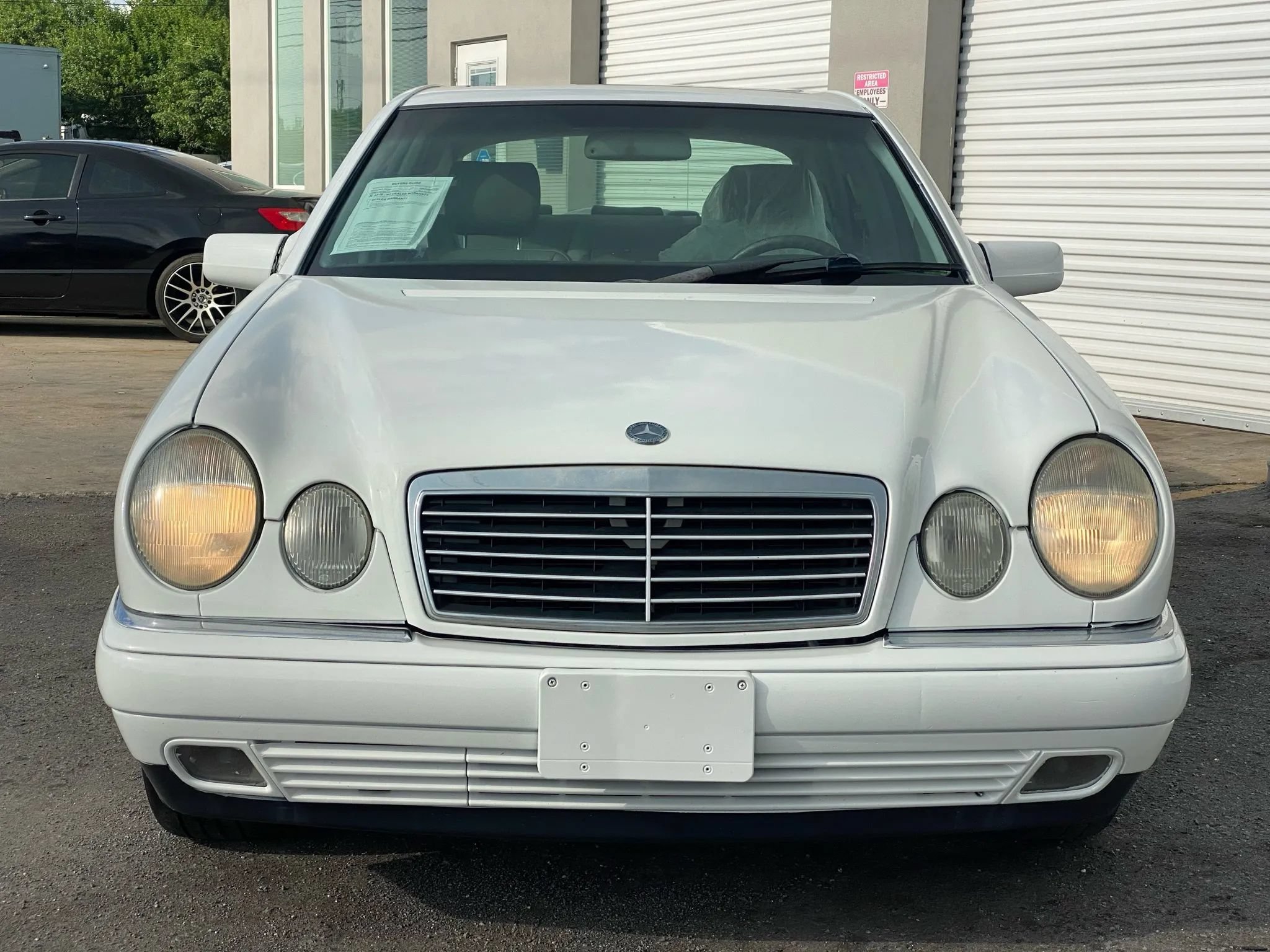 Used 1999 Mercedes-Benz E 320 Sedan image 3