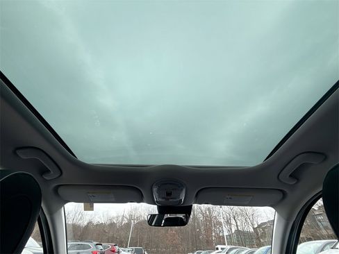 Used 2023 Hyundai Ioniq 5 Limited image 16