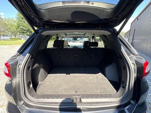 Used 2018 Chevrolet Equinox LT FWD image 15