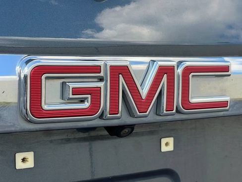Used 2019 GMC Acadia SLT AWD/4WD image 46