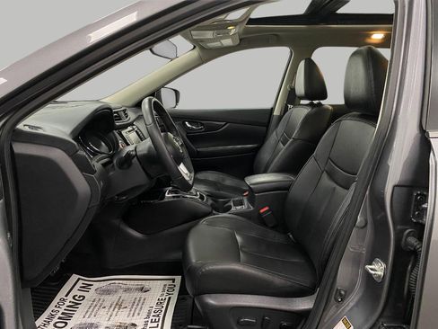 Used 2020 Nissan Rogue SL w/ Premium Package image 31