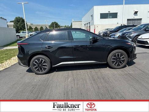 Used 2026 Toyota bZ FWD image 5
