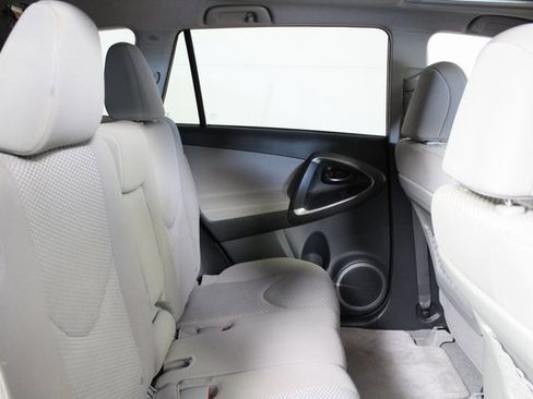 Used 2012 Toyota RAV4 4WD image 9