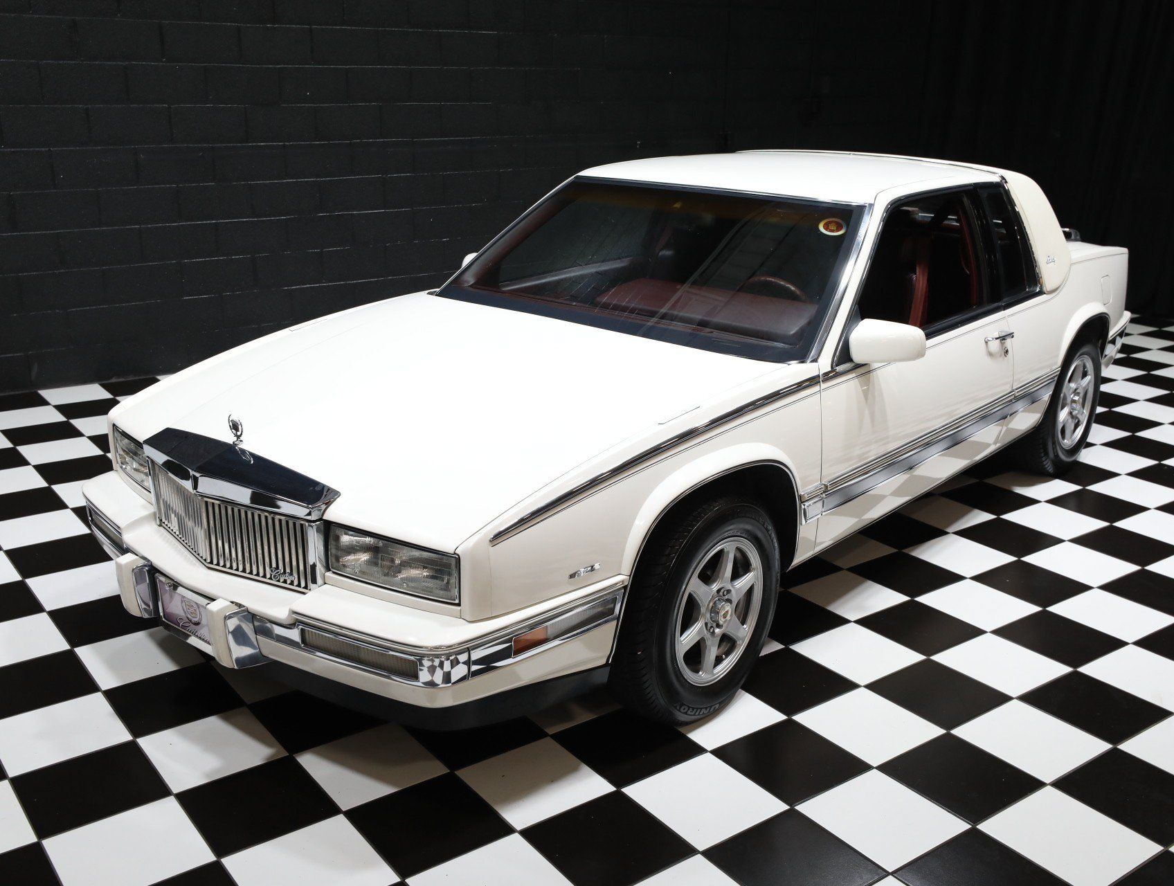 Used 1988 Cadillac Eldorado Coupe FWD image 6