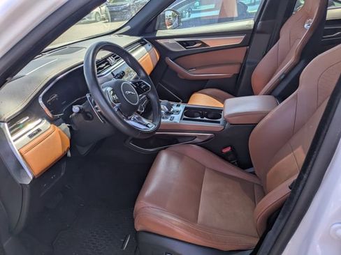 Used 2024 Jaguar F-PACE R-Dynamic S image 5