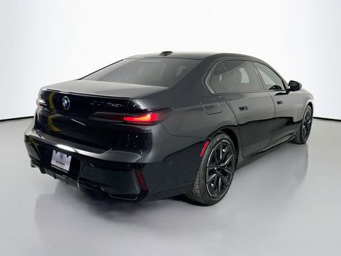 New 2025 BMW 740i xDrive w/ Executive Package image 4