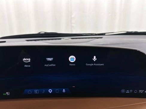 Used 2024 Cadillac XT4 Sport AWD/4WD image 15