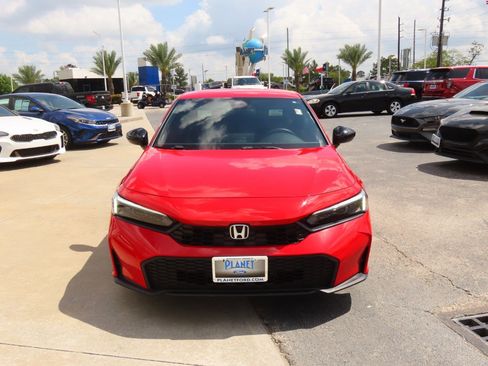 Used 2025 Honda Civic Sport image 4