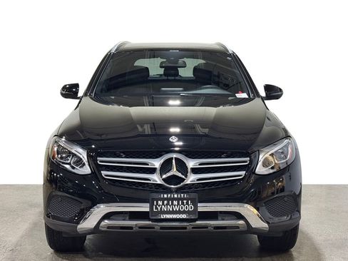 Used 2019 Mercedes-Benz GLC 300 4MATIC image 2