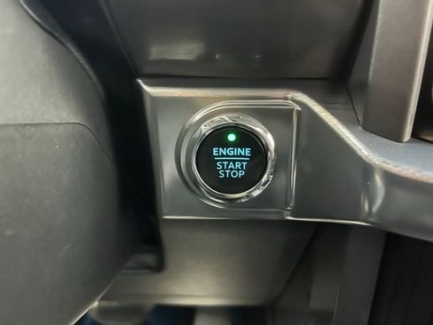 Used 2022 Ford F150 Lariat w/ Equipment Group 502A High image 15