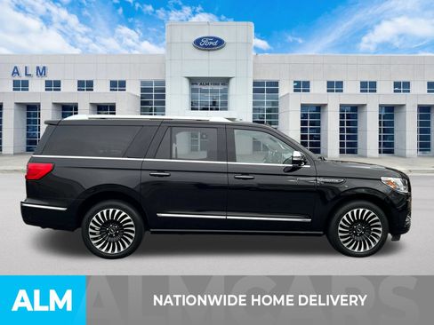 Used 2021 Lincoln Navigator L Black Label w/ Cargo Convenience Package AWD/4WD image 4