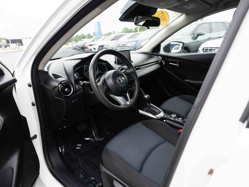 Used 2017 Toyota Yaris iA FWD image 8