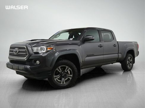 Used 2016 Toyota Tacoma SR5 image 1