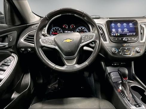 Used 2022 Chevrolet Malibu RS w/ LPO, Convenience Package 1 FWD image 9