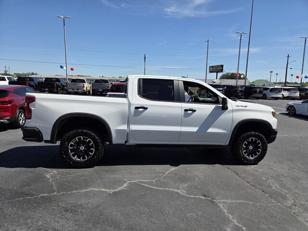 Used 2024 Chevrolet Silverado 1500 ZR2 w/ Technology Package AWD/4WD image 7